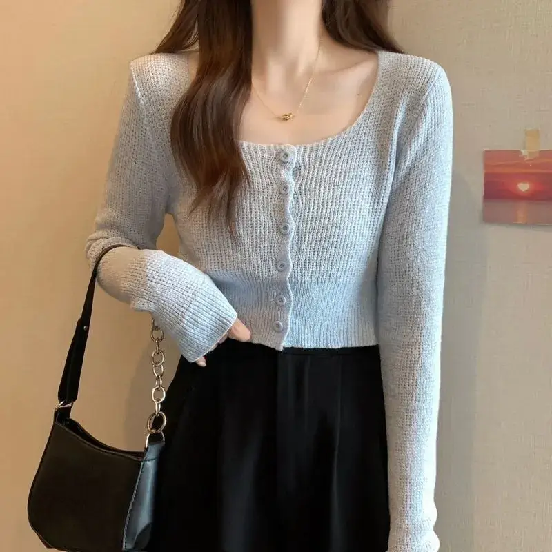 Women's Light Grey Knit Short Sleeve Top with Button Front - Image 7