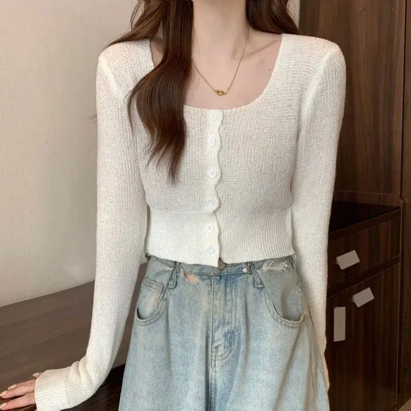 Women's Light Grey Knit Short Sleeve Top with Button Front - Image 2