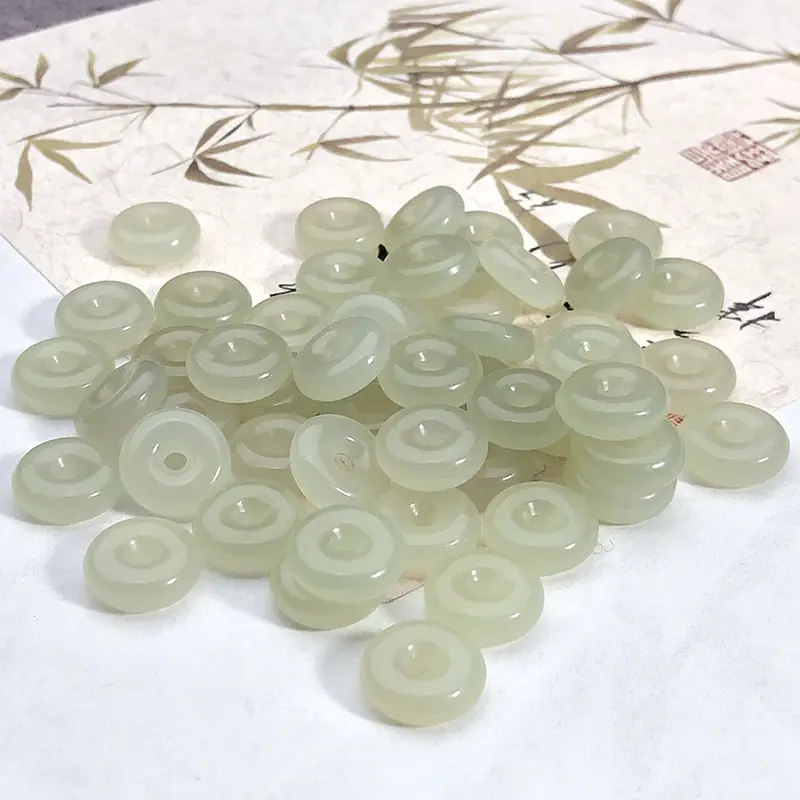 Natural Hetian Jade Peace Buckle Small Sun Water Color Jade — feature 10