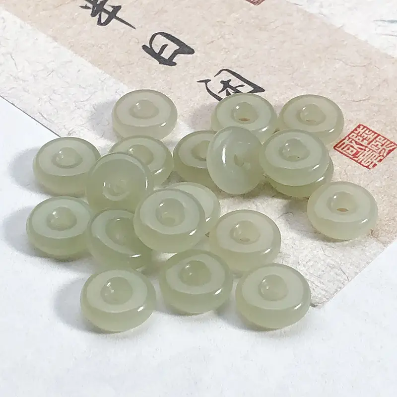 Natural Hetian Jade Peace Buckle Small Sun Water Color Jade — feature 8