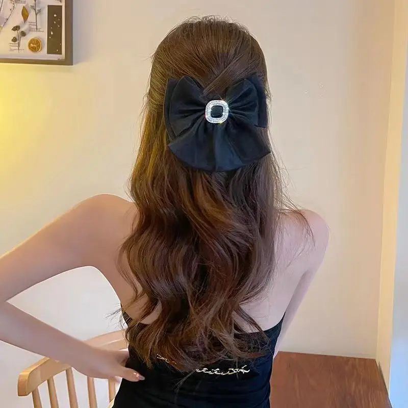 Black Pearl Bow Hairpin for Women - Image 4