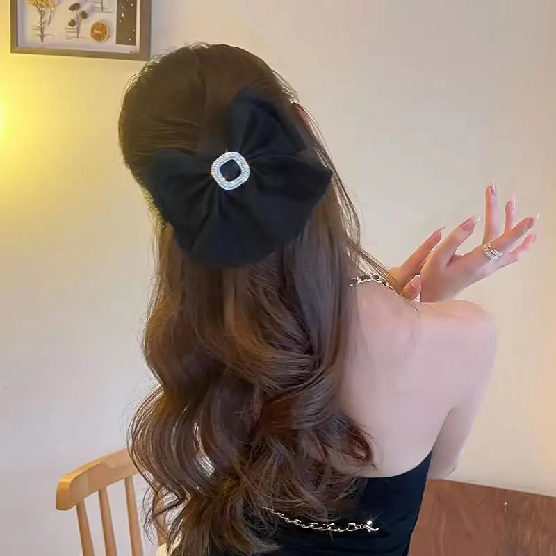 Black Pearl Bow Hairpin for Women - Image 5