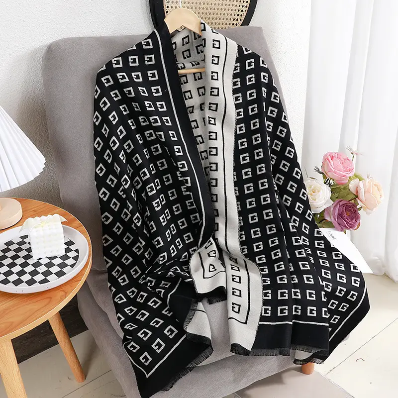 Liu Yifei Jacquard Scarf Women Winter Warm Shawl
