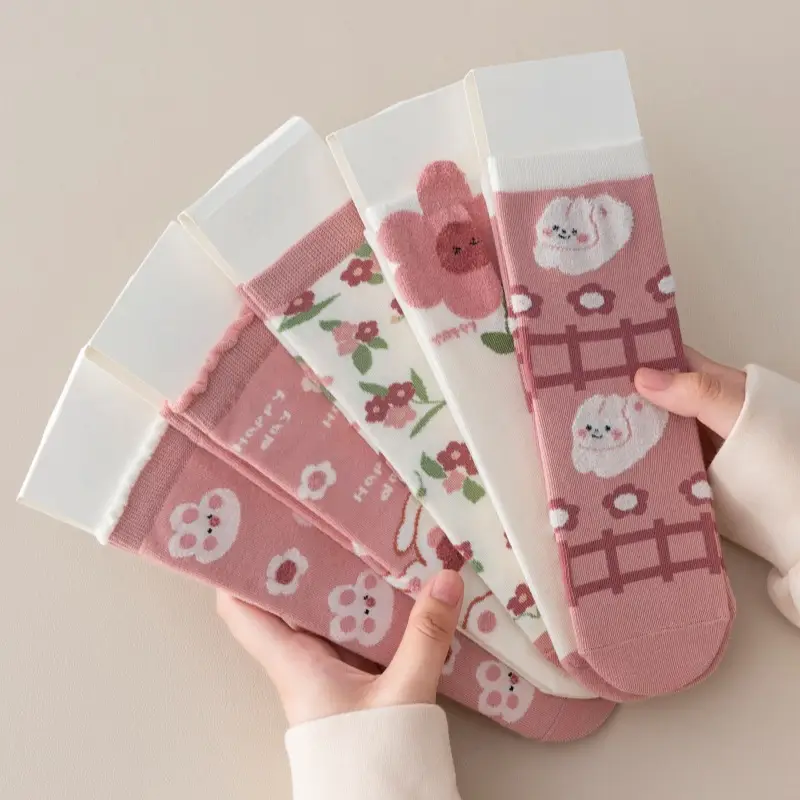 Girls White Lace Socks with Black Leather Shoes — feature 100