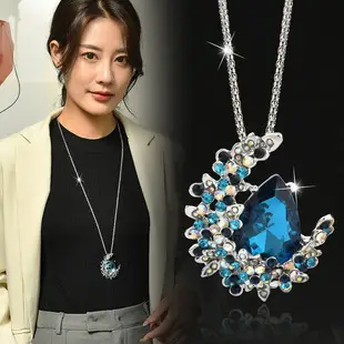 Gold Pearl Flower Necklace for Women — feature 5
