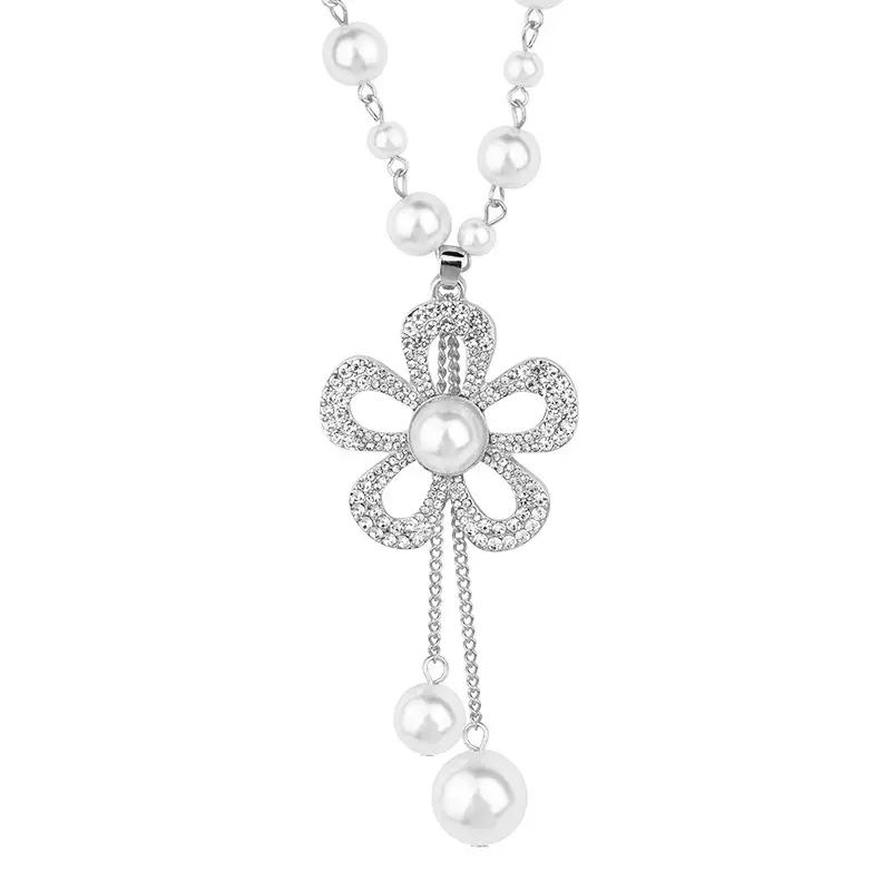 Gold Pearl Flower Necklace for Women - Image 2