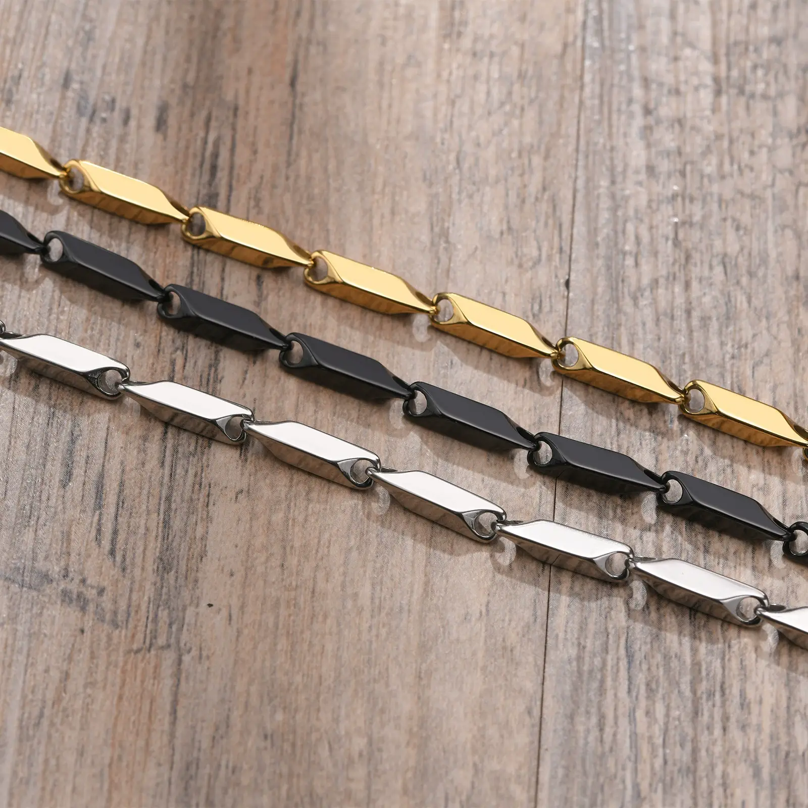 Gold Beveled Rhombus Chain Bracelet for Men Women — feature 9