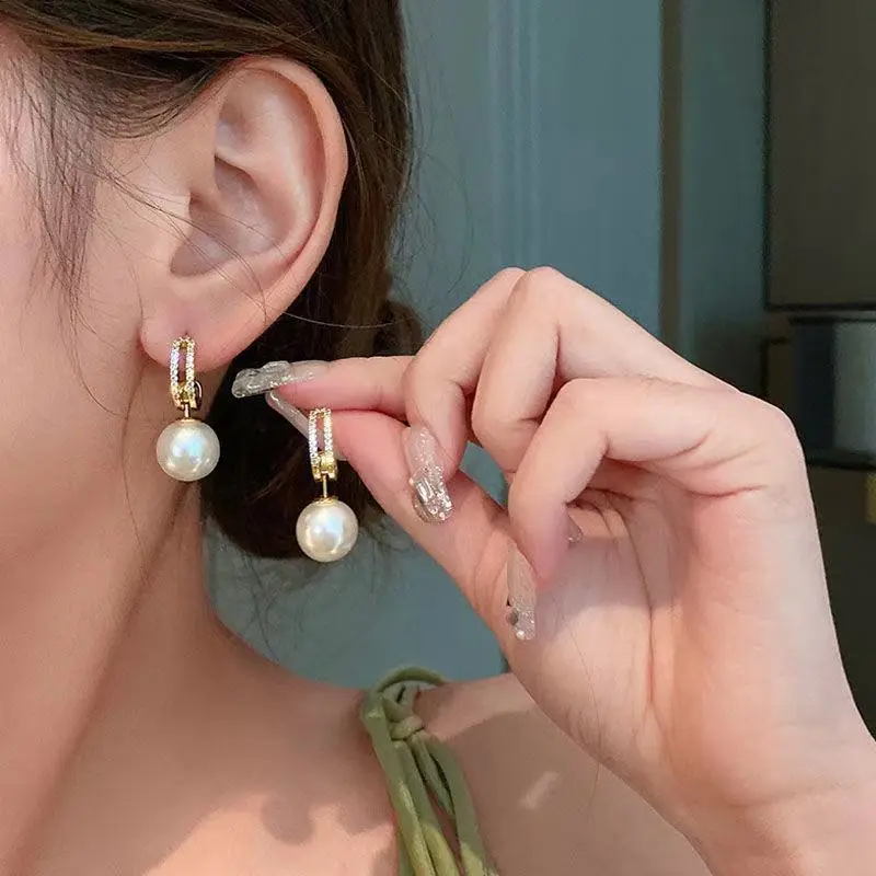 S925 Silver Pearl Earrings for Women Elegant Luxury - Image 5