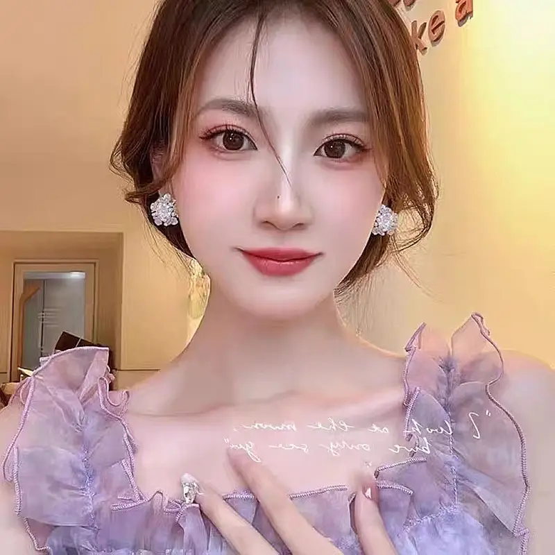 Light Luxury Super Fairy Flower Earrings New Trendy - Image 2