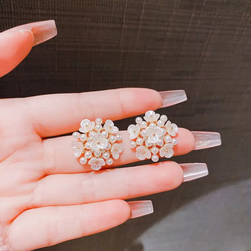 Light Luxury Super Fairy Flower Earrings New Trendy - Image 4