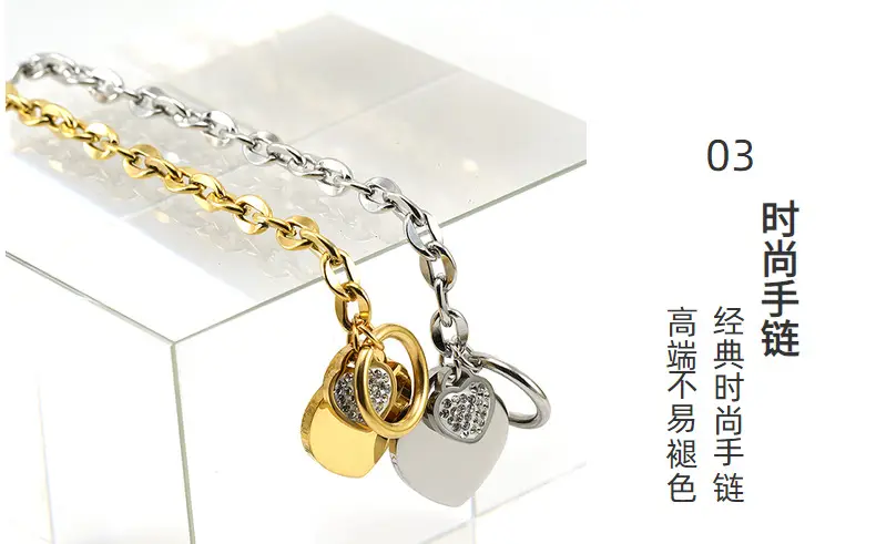 18K Golden Personality Ot Buckle Bracelet for Women — feature 15