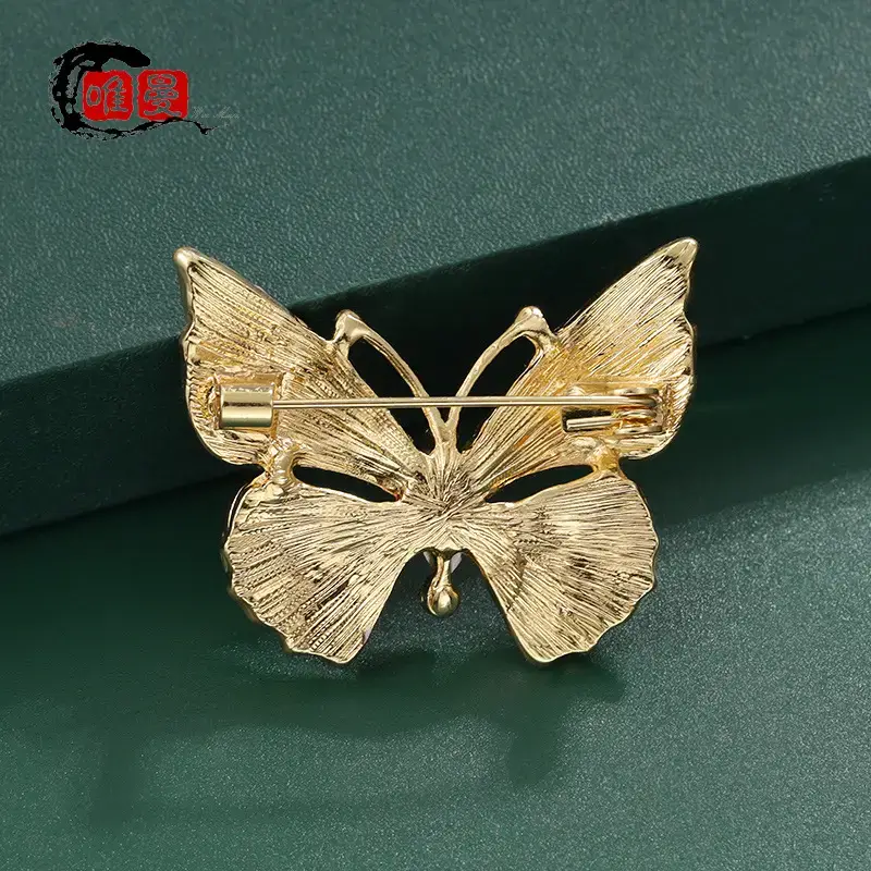 Women's Oil-Drip Alloy Butterfly Brooch Antique Style - Image 4
