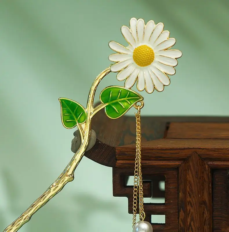 Elegant Red Tassel Pearl Hairpin for Women — feature 1