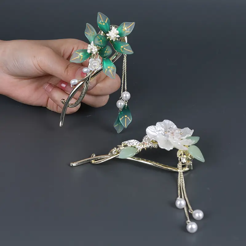 Ancient Flower Twist Hair Clip with Large Tassel for Hanfu - Image 6