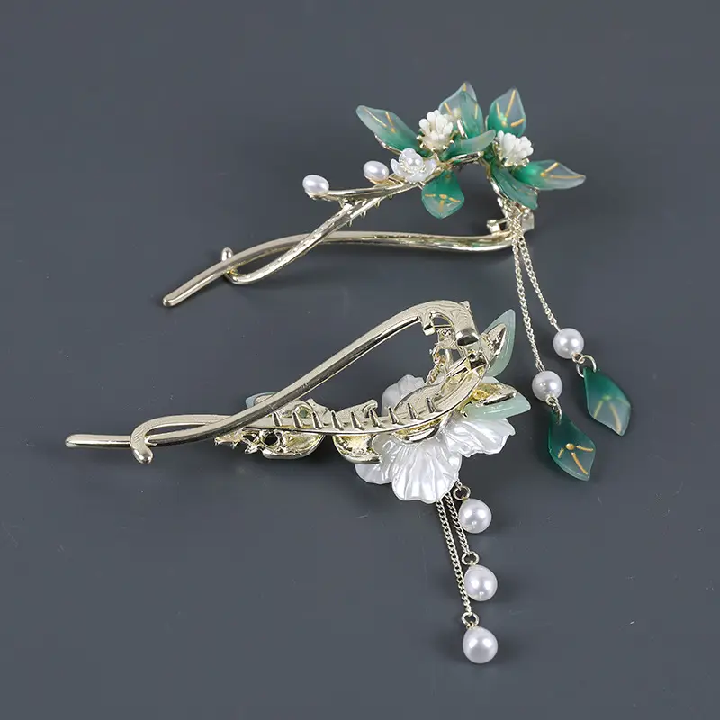 Ancient Flower Twist Hair Clip with Large Tassel for Hanfu — feature 7