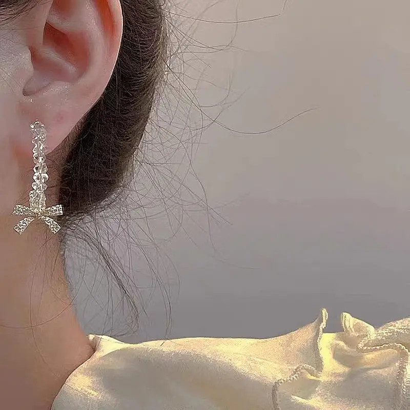 2022 New Zircon Earrings for Women Simple Niche Design - Image 2