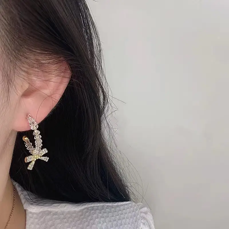 2022 New Zircon Earrings for Women Simple Niche Design - Image 4