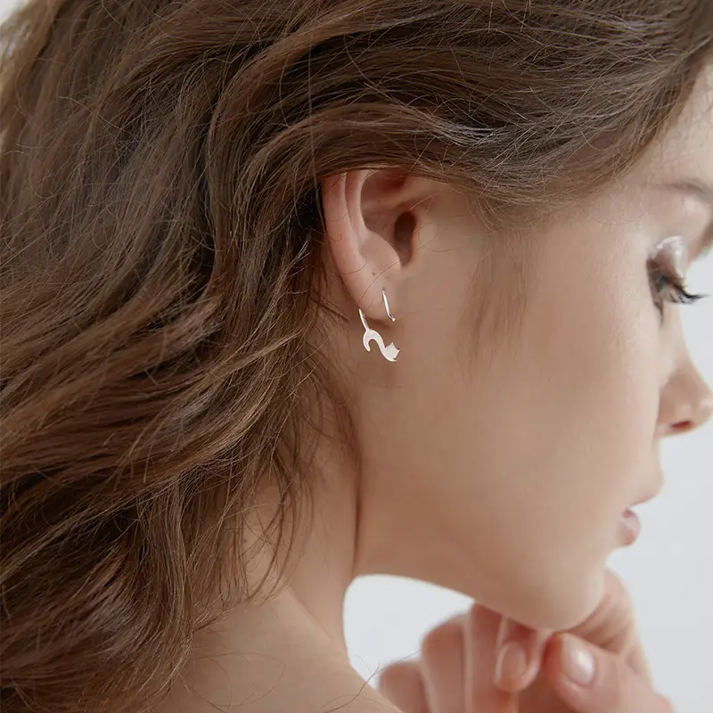 Kitten Earrings for Women S925 Silver Needle Design - Image 4