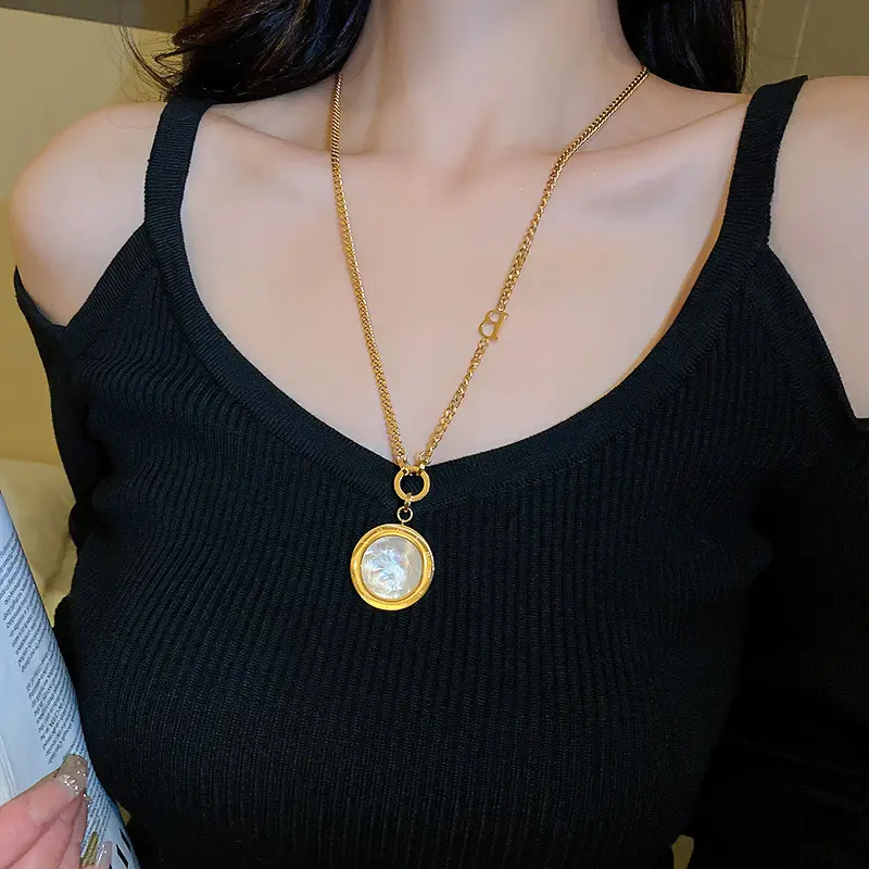 Alphanumeric Geometric Zircon Pearl T-Necklace - Image 12