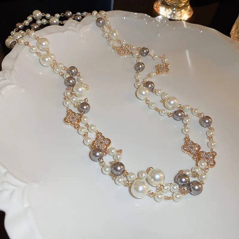 Alphanumeric Geometric Zircon Pearl T-Necklace - Image 2