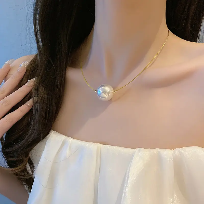 French Retro Pearl Clavicle Necklace for Women - Image 2