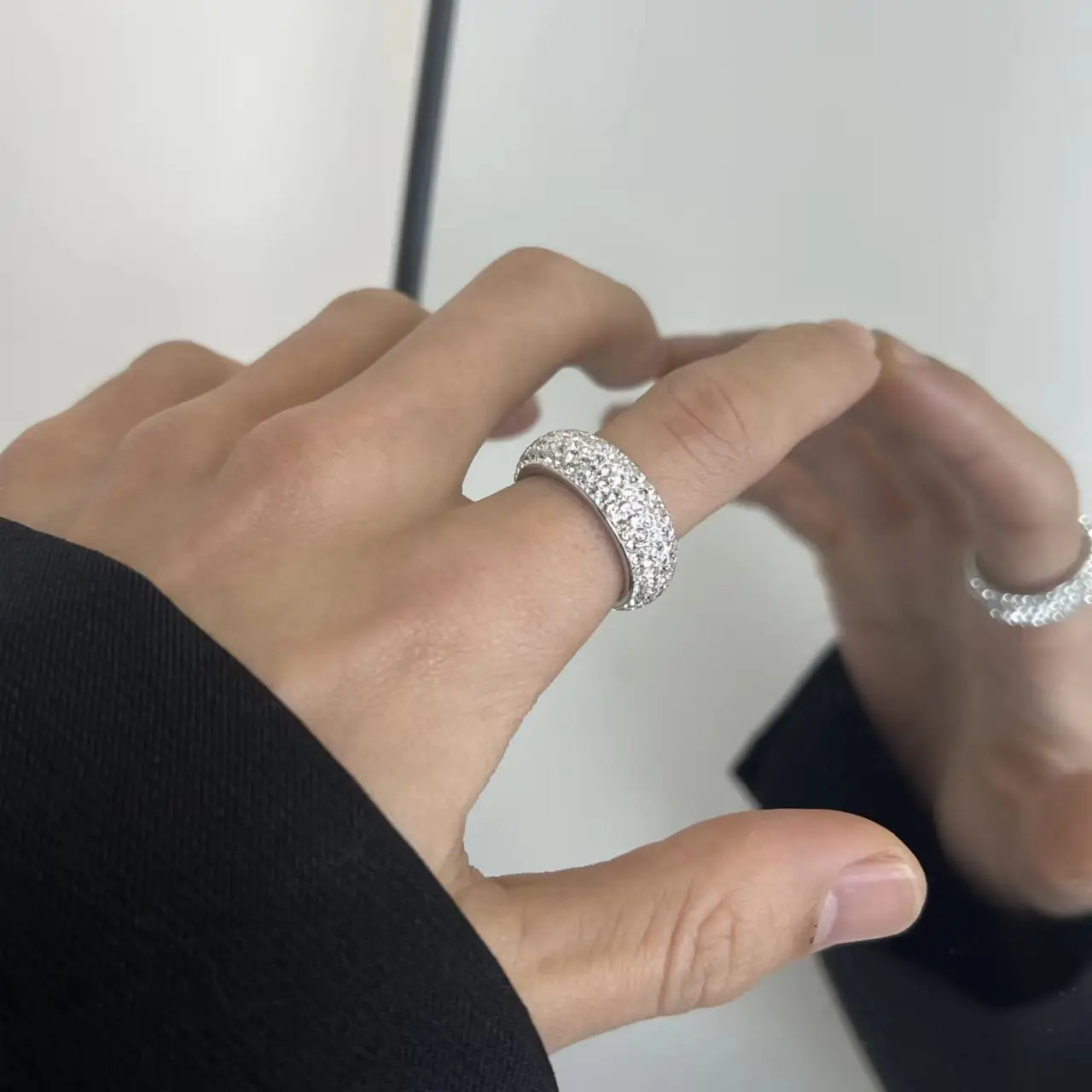 Titanium Steel Diamond Ring with 5 Rows Arc Full Design - Image 4