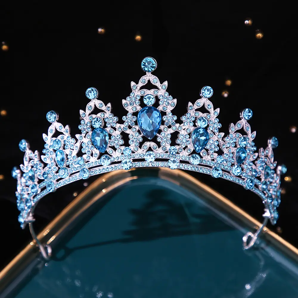 Bridal Crown with Pink Rhinestones and Diamond Details - Image 11
