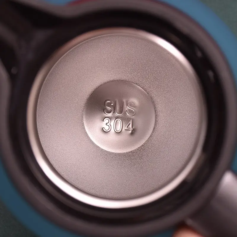 304 Stainless Steel Thermos with Digital Display — feature 8