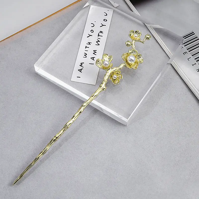 National Trendy Butterfly Hairpin with Crescent Diamond Tassel — feature 20
