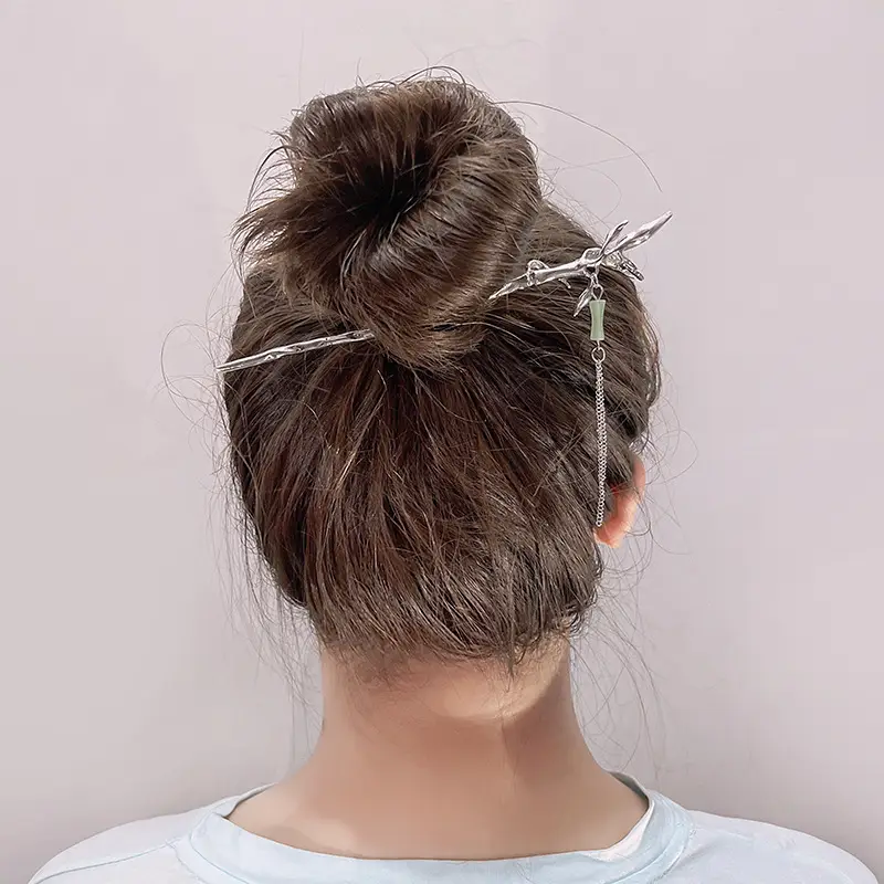 National Trendy Butterfly Hairpin with Crescent Diamond Tassel — feature 32