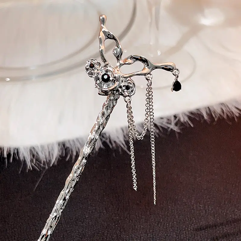 National Trendy Butterfly Hairpin with Crescent Diamond Tassel — feature 34