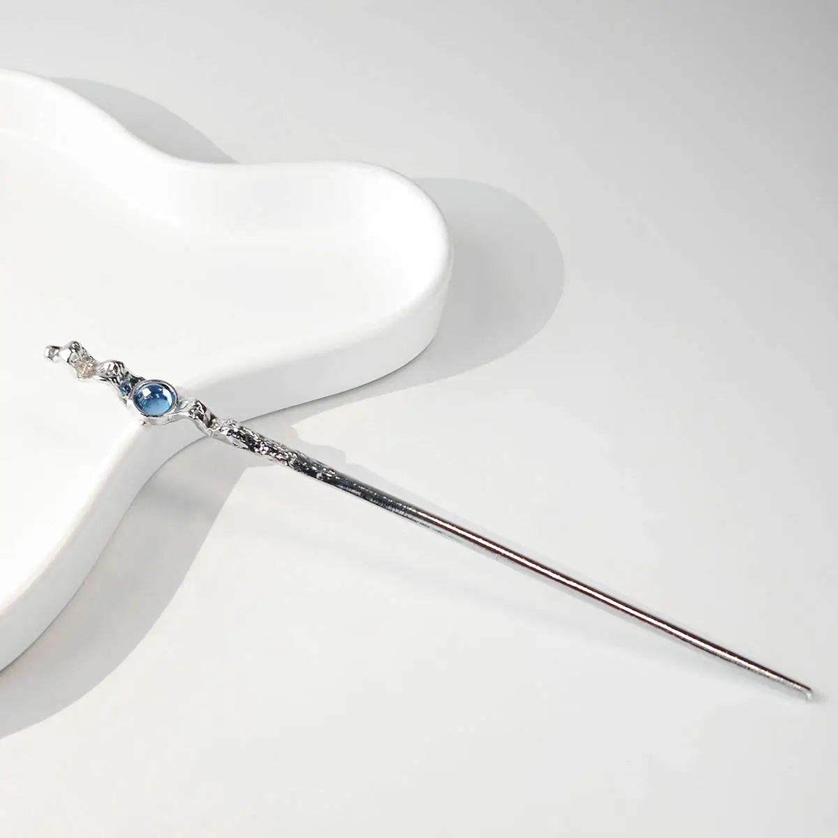 National Trendy Butterfly Hairpin with Crescent Diamond Tassel - Image 23