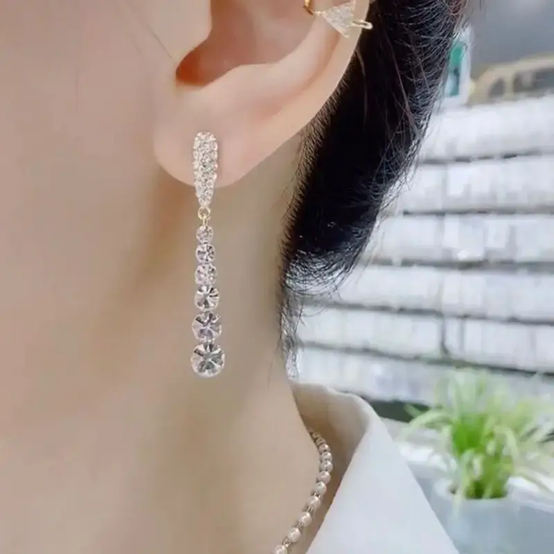 S925 Silver Needle Earrings with Long Rhinestone Drop Pendant