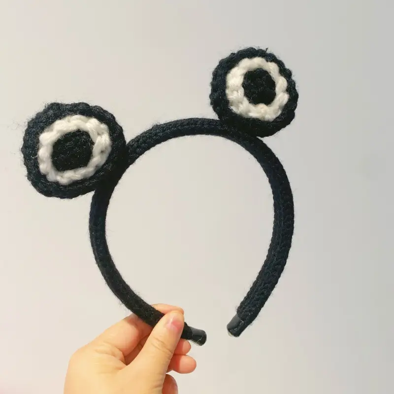 Cute Wool Knitted Frog Hairband for Women - Image 7