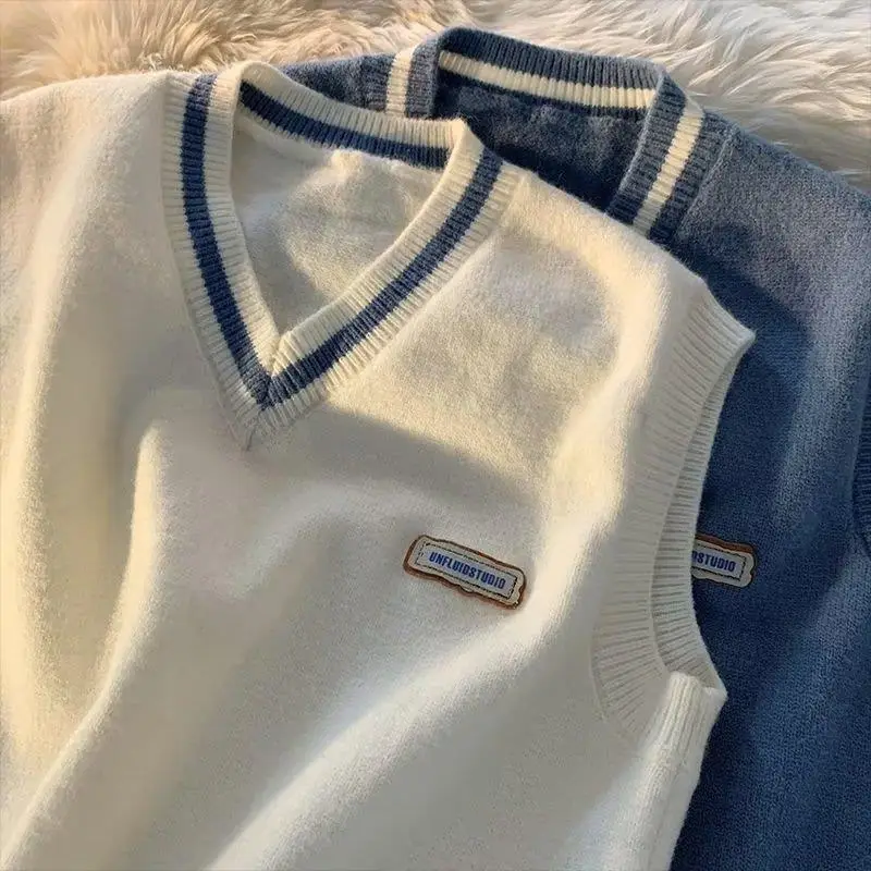 Men's Blue V-Neck Sleeveless Sweater Winter - Image 6