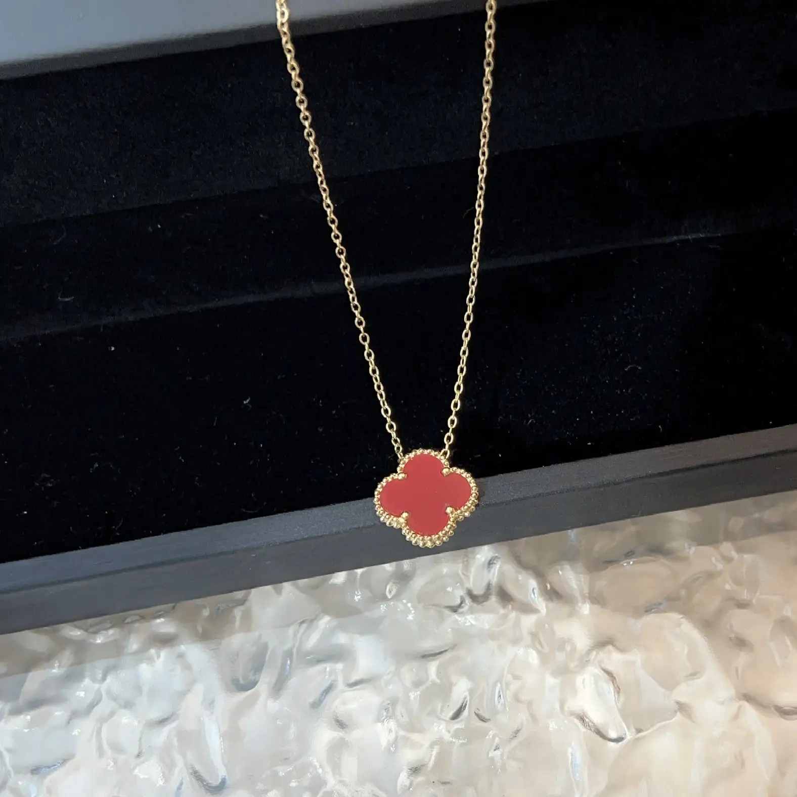 Four-Leaf Flower Necklace with Zircon & Fritillaria - Image 3