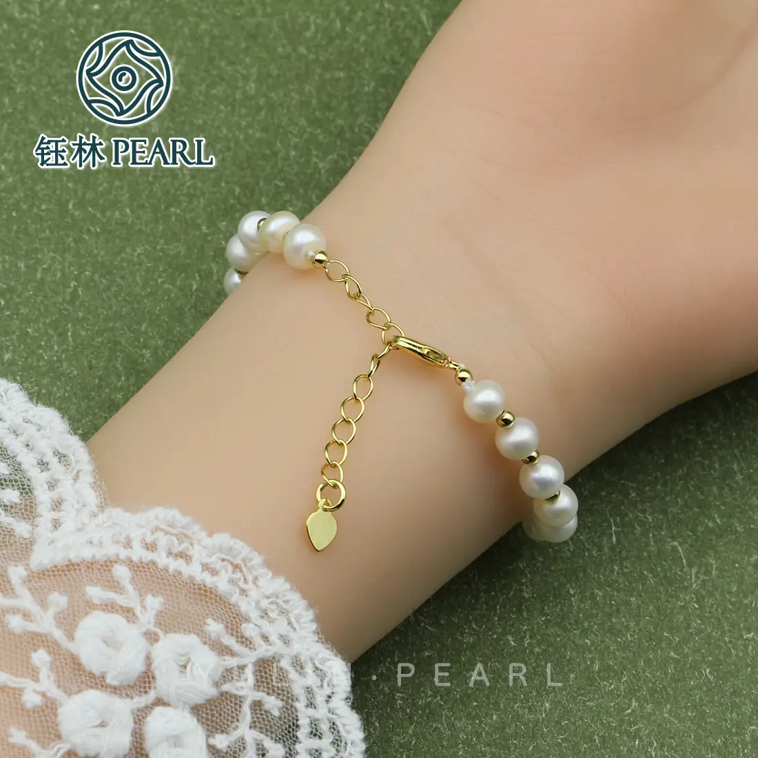 Natural Freshwater Pearl Four-Leaf Clover Bracelet