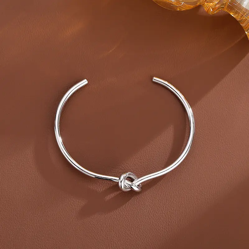 Minimalist Retro Open Knot Bracelet for Women