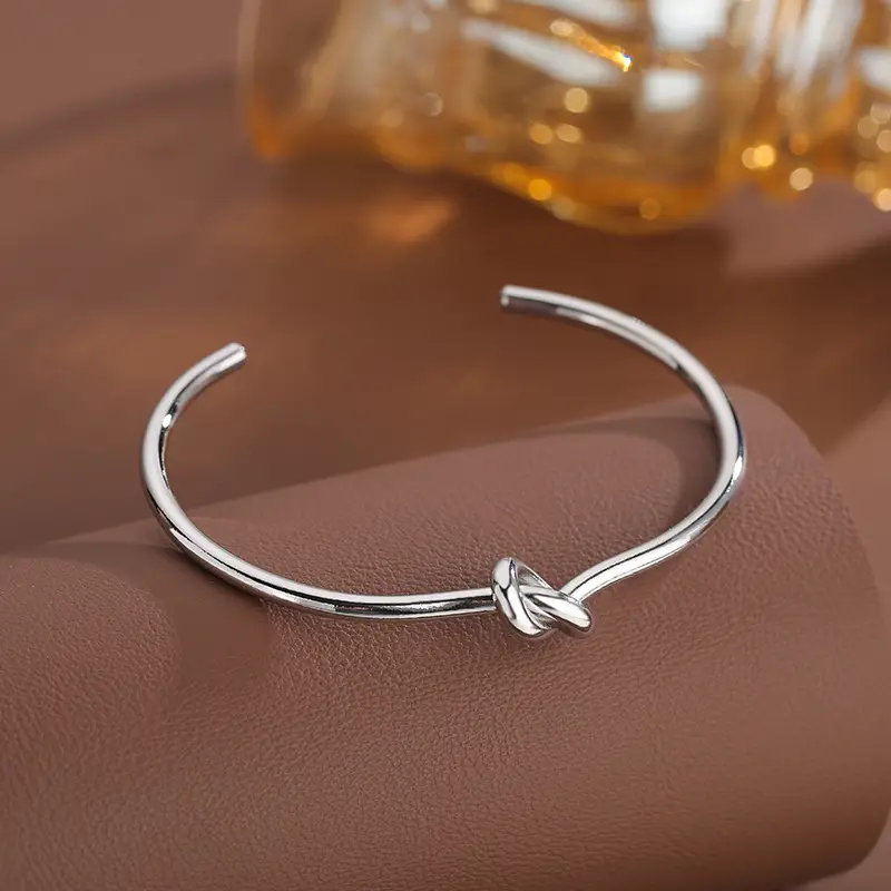 Minimalist Retro Open Knot Bracelet for Women