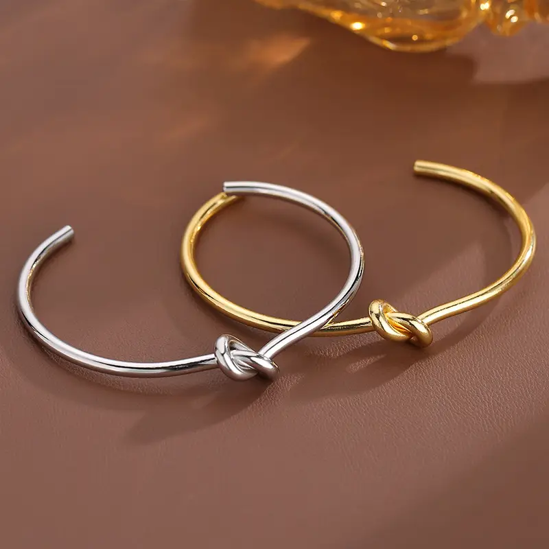 Minimalist Retro Open Knot Bracelet for Women — feature 5