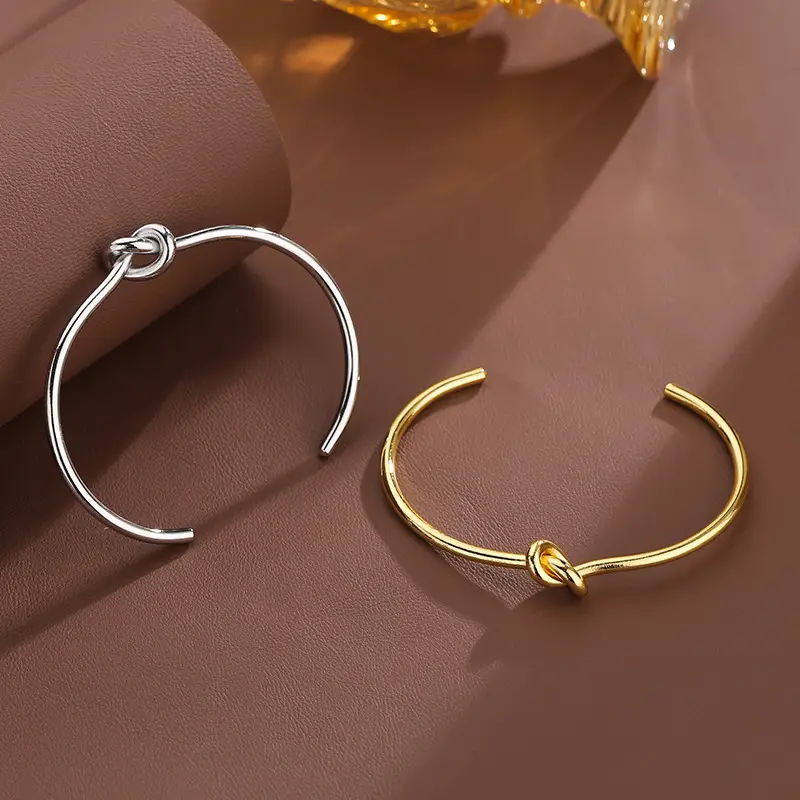 Minimalist Retro Open Knot Bracelet for Women — feature 6