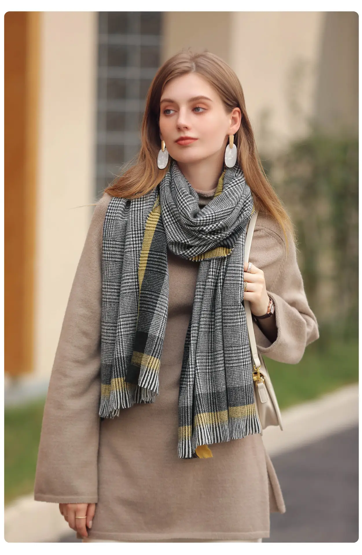 Deqing Silk European Plaid Shawl for Women — feature 14