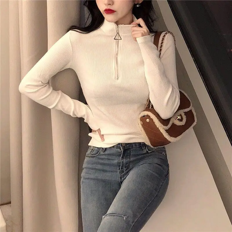 White (Triangle Zipper)