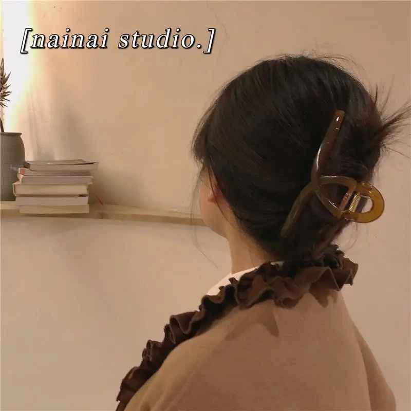 Large Jelly Cross Hair Clip for Women - Image 7