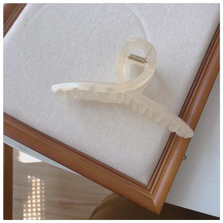 Large Jelly Cross Hair Clip for Women — feature 50
