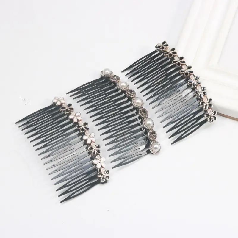 Black Pearl Hair Comb with Crystal & Pearl Accents - Image 15