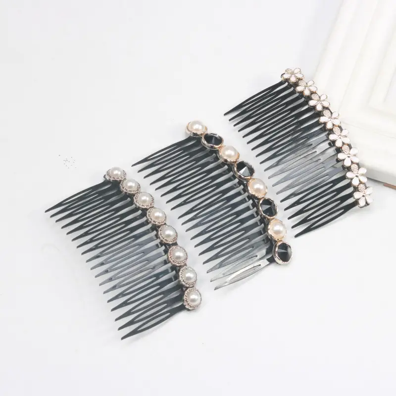 Black Pearl Hair Comb with Crystal & Pearl Accents - Image 16