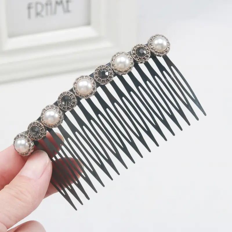 Black Pearl Hair Comb with Crystal & Pearl Accents - Image 7
