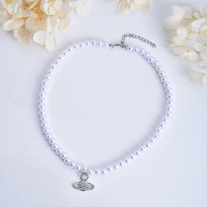 Vintage Hong Kong Style Pearl Clavicle Pendant Necklace - Image 2