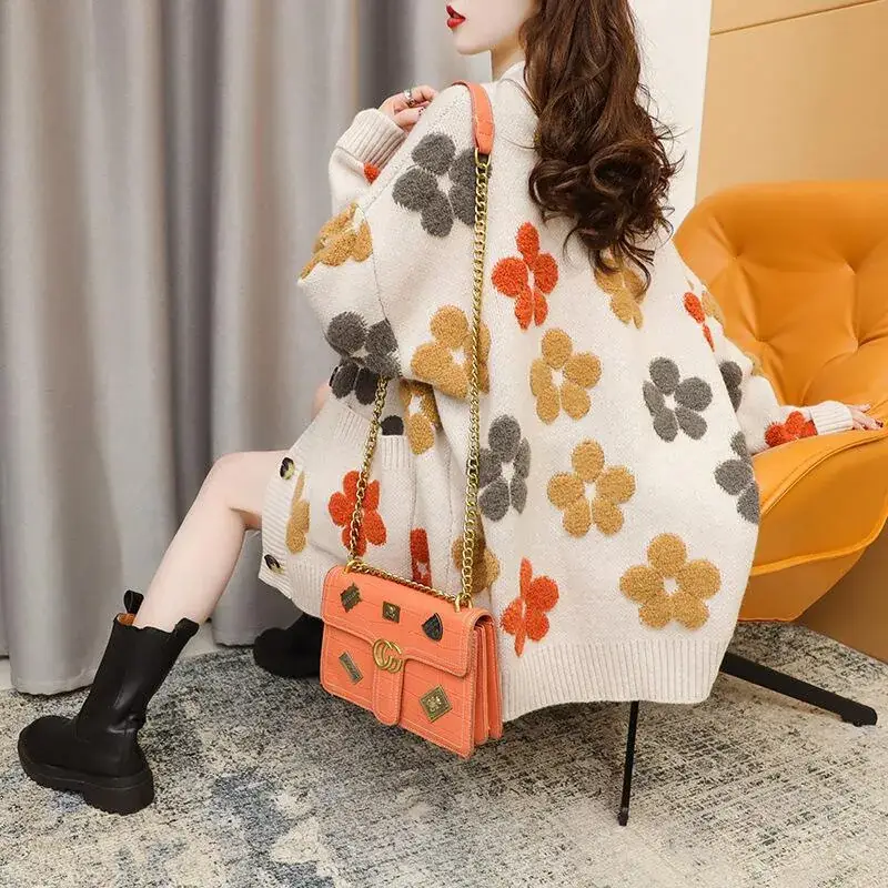 Women's Embroidered Floral Sweater Jacket Winter Casual - Image 4